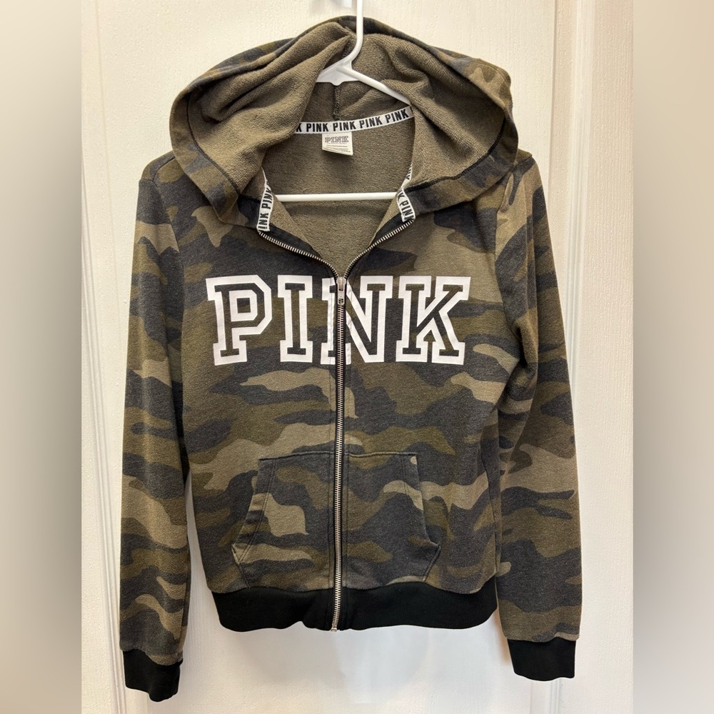 Women’s Size XS Victoria's Secret PINK Camouflage Zip Up Hoodie Jacket